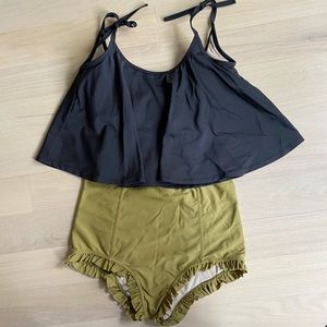 Kortni Jeane swimsuit in size small